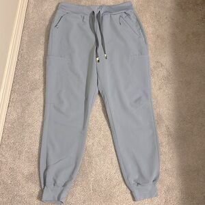 🩺☀️Limited edition Figs sky blue jogger style scrub pants. Like new!
